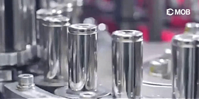 tesla-batteriezelle-battery-cell-2020-01-min