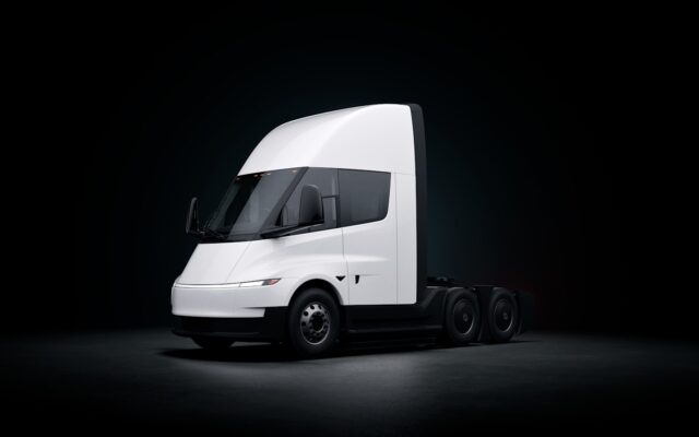 A Paper Transport is beállt a Tesla Semi tesztelők sorába – chicagói pilotprogrammal