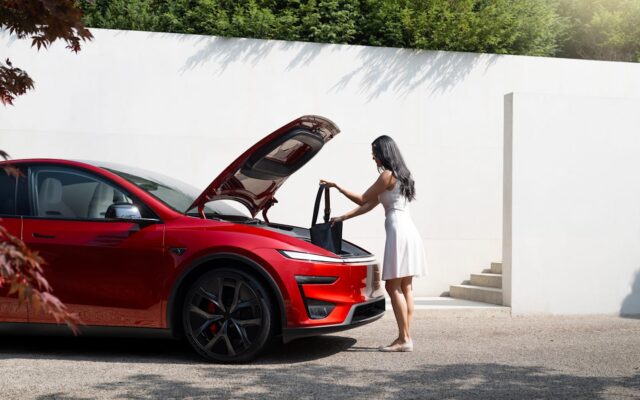 Aktív hűtéssel és 50W-os töltéssel frissül a Tesla Model 3 és Model Y vezeték nélküli töltője
