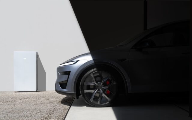 Életre kel a kijelző: belépési animációk érkeznek a Model 3-ba és a Model Y-ba