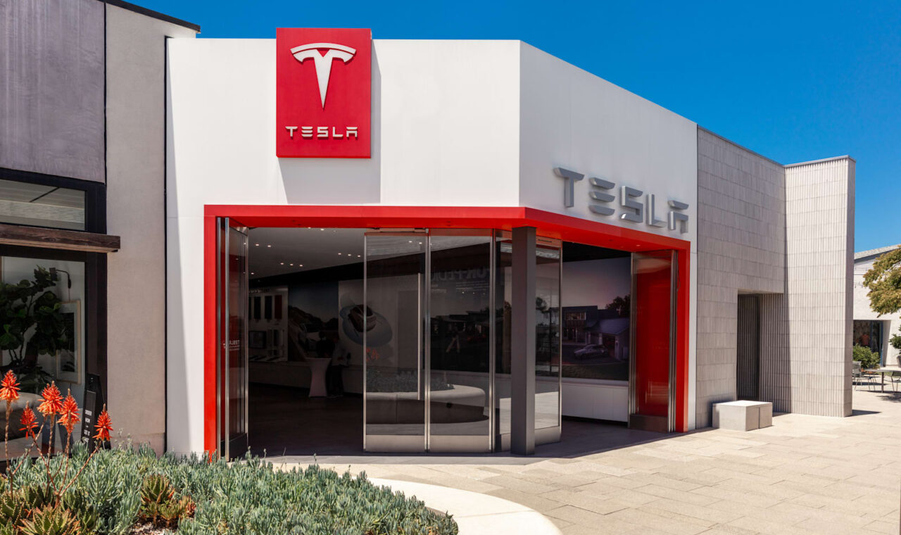 Tesla gyerek-balanszkerékpár: 225 dolláros kiegészítő a legkisebb rajongóknak