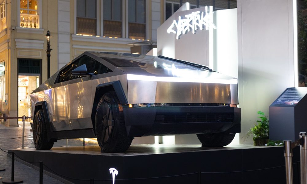 Tesla Cybertruck szélvédővédelem: olcsóbb lett