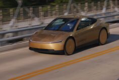 Tesla Cybercab: év végén jöhetnek az első vevői példányok